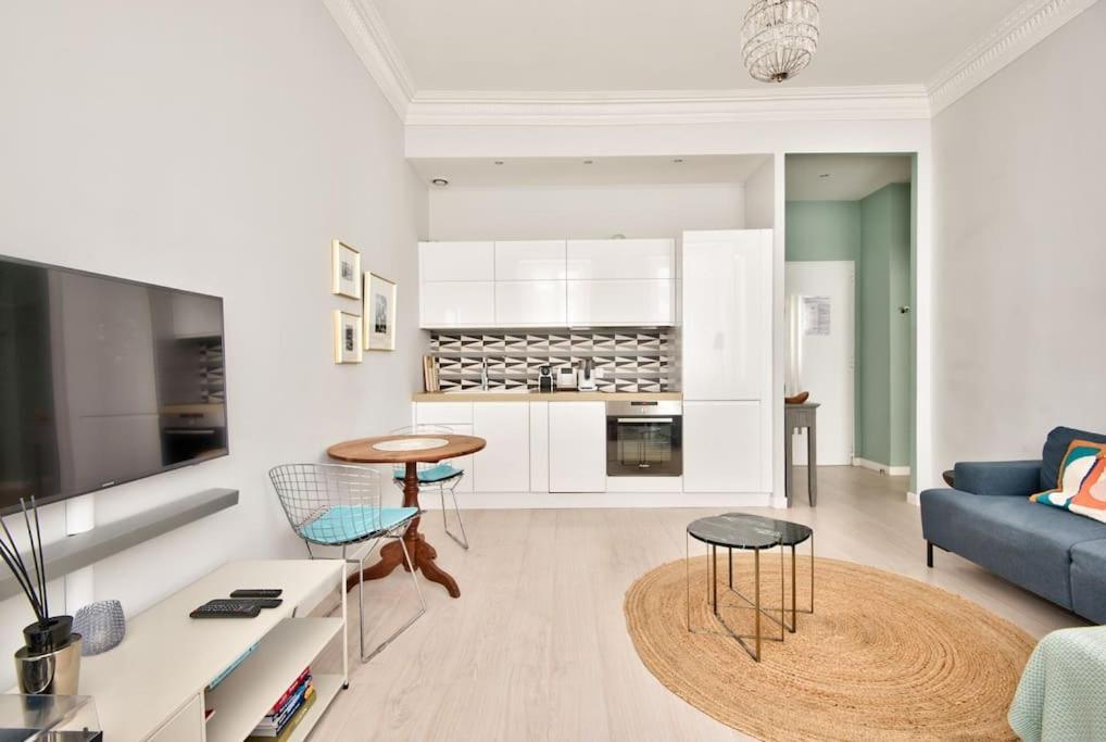 Very Nice 2P With All Comfort, City Center Ac/Wifi Eksteriør bilde