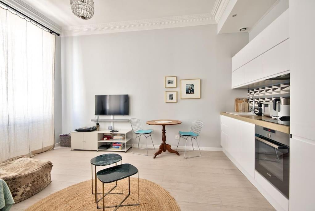 Very Nice 2P With All Comfort, City Center Ac/Wifi Eksteriør bilde